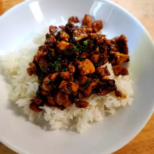 Thai basil chicken image